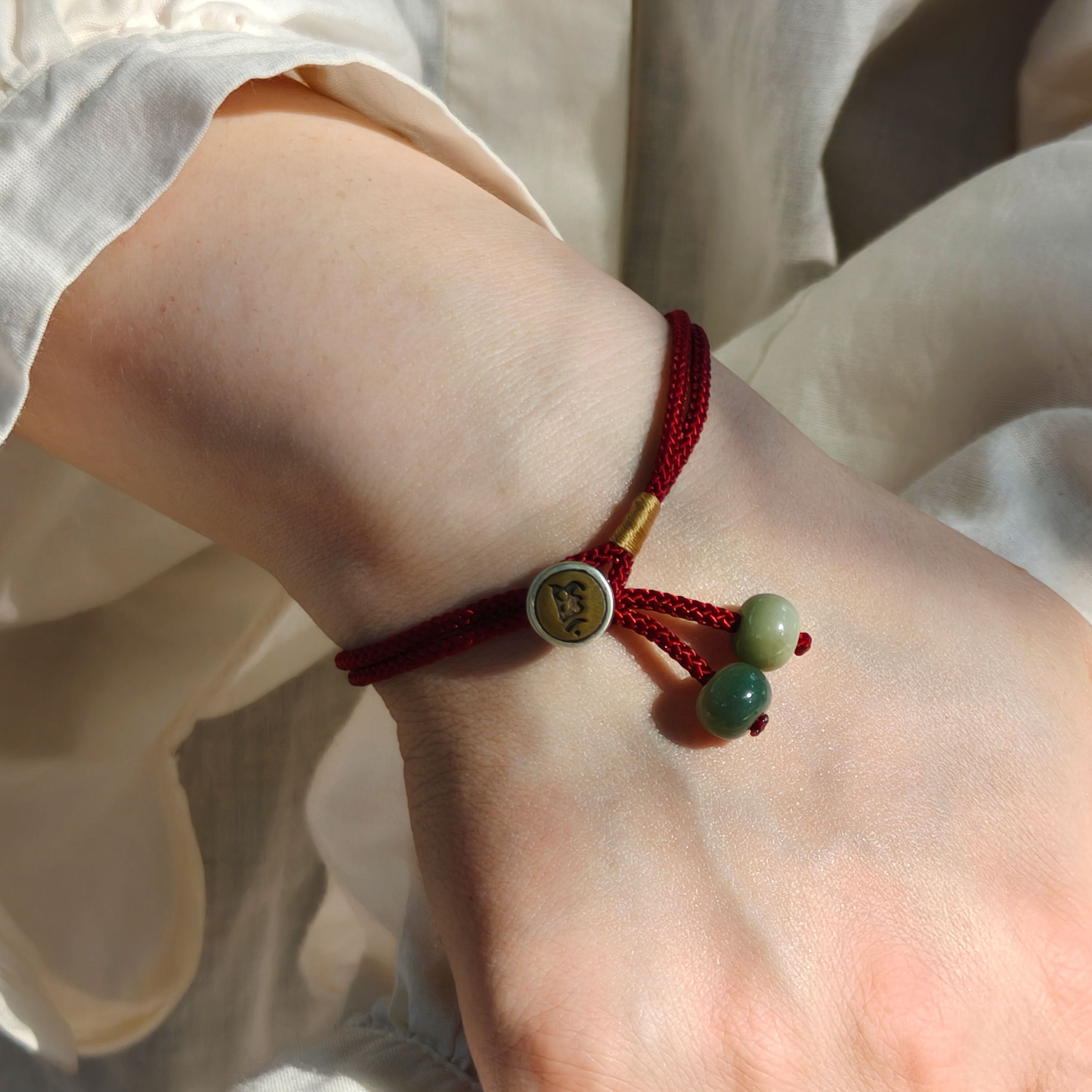 Handwoven Bodhi Seed Adjustable Wine Red String Bracelet - Etheris